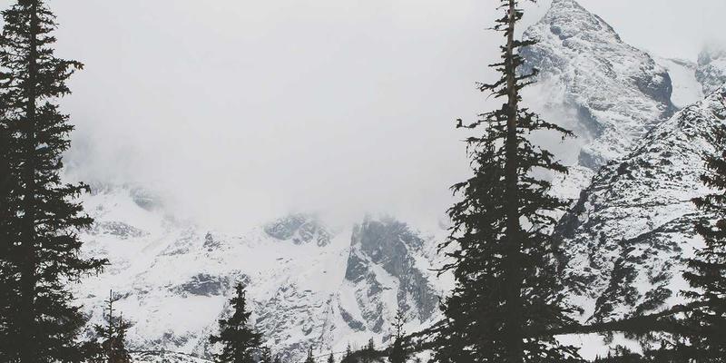 阿迪瑞梅尔轻量化露营：用天然产品与自然疗法实现健康养生的极简徒步